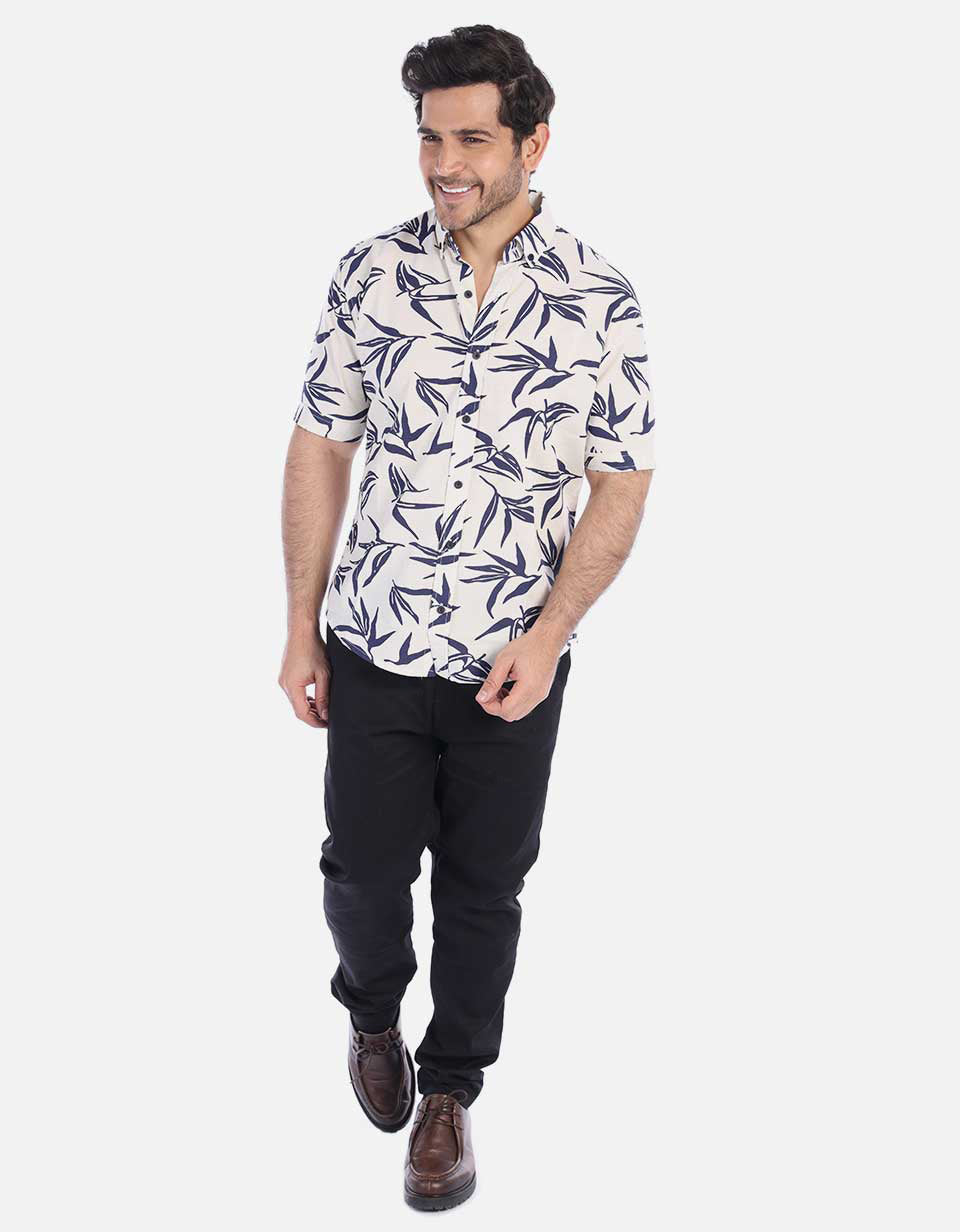 Camisa Hombre con estampado de hojas