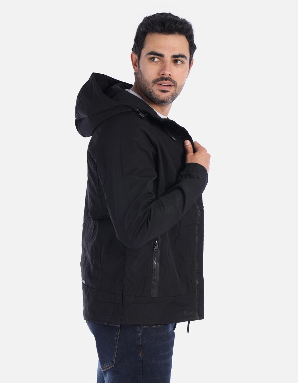 Chaqueta Hombre semi impermeable con capota