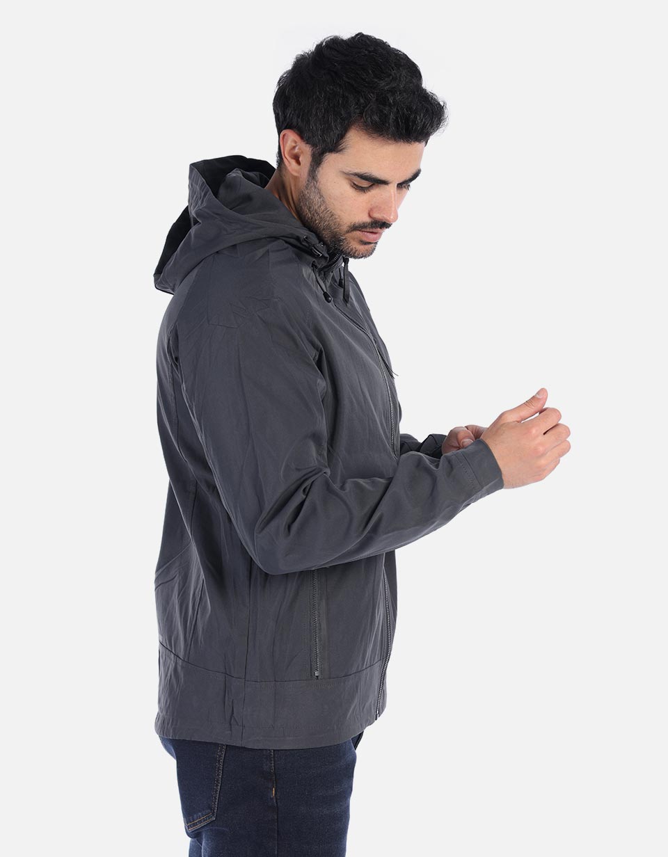 Chaqueta Hombre semi impermeable con capota