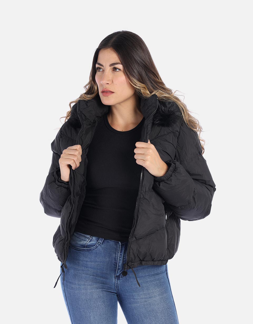 Chaqueta abullonada con capucha para mujer