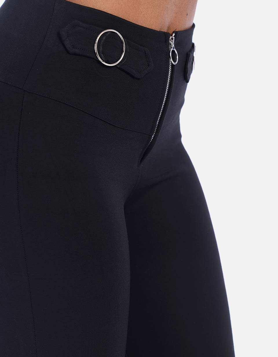 Pantalón negro tiro alto